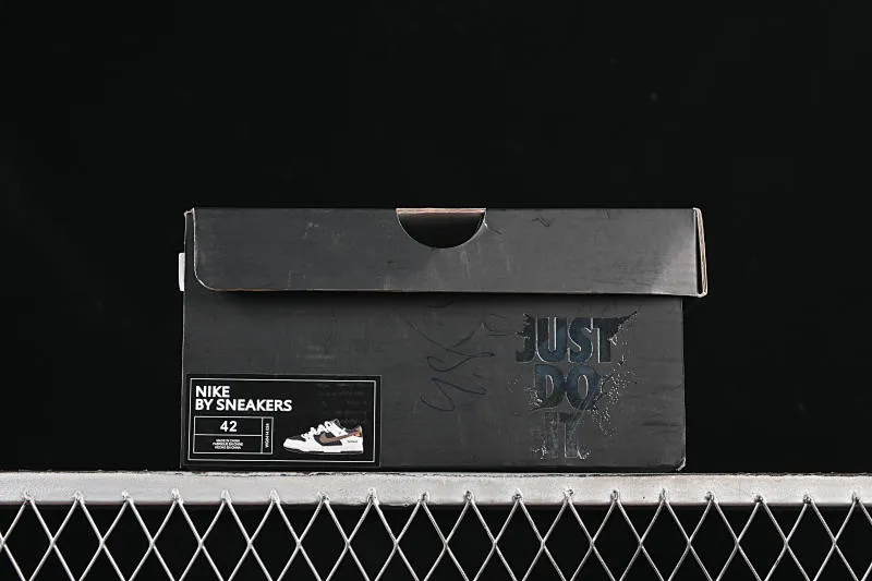 All categories Nk SB Dunk Series Nk SB Dunk Low High-end customized low-top sneakers Nike SB Dunk Low "Just Do It" Strap anniversary high-end customized low-top casual sneakers WG0414-024